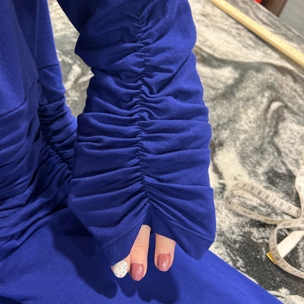 NUE BY SHANI Royal blue Surplice 3/4 sleeves midi dress with bodycon slip - Picture 2 of 15